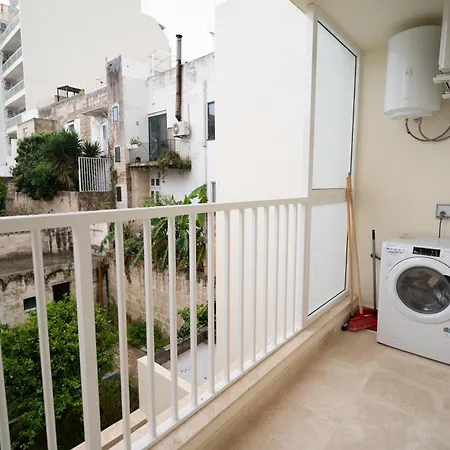 Apartment The Fully Equipped In St Julians *