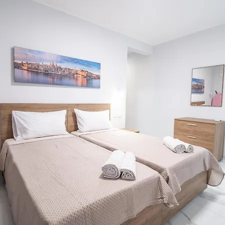 شقة Only In Vibrant St'julians With Wifi & Ac By 360 Estates