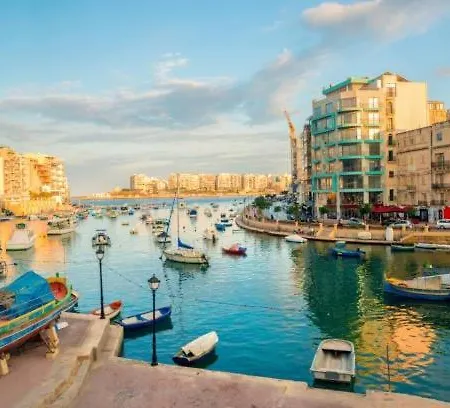 شقة Only In Vibrant St'julians With Wifi & Ac By 360 Estates
